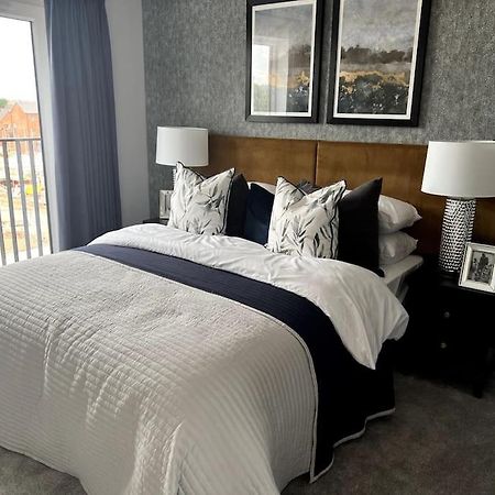 Вилла Waterside House Лестер Экстерьер фото
